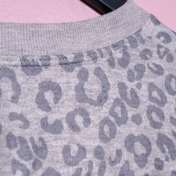 Splendid Leopard Print Long Sleeve Crew Sweater - Picture 15 of 16